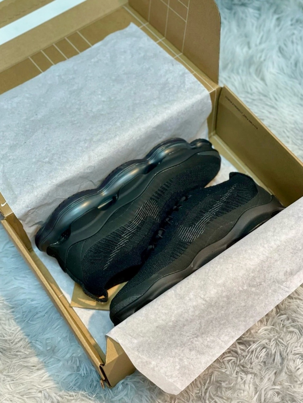 Men's All-Black Knit Slip-On Sneakers - Picture 1 of 7